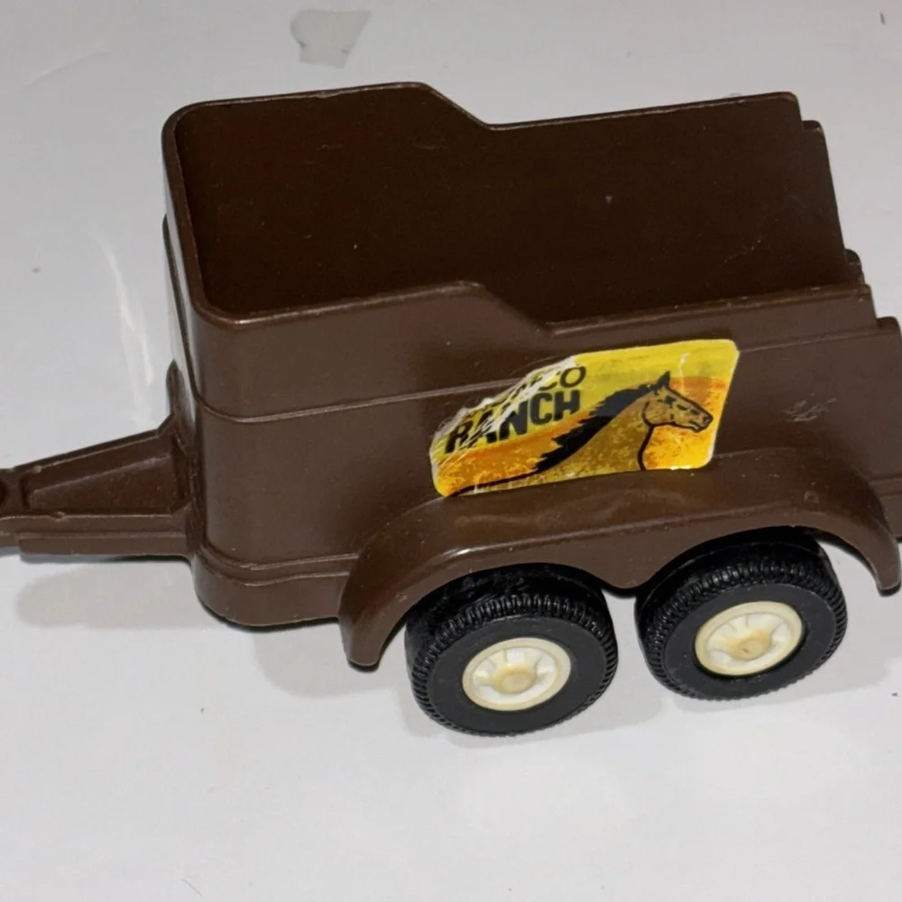 N/A vintage tootsietoy